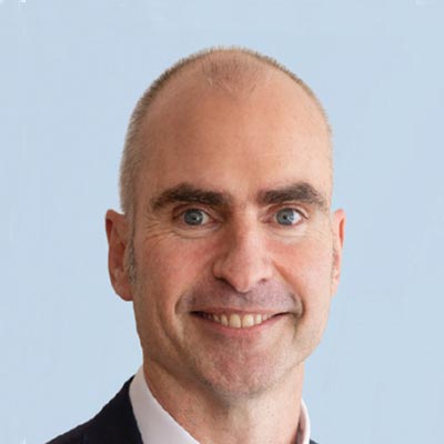 Dr. Oliver Jeffery