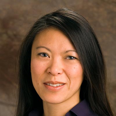 Dr. Cinthia T Bateman