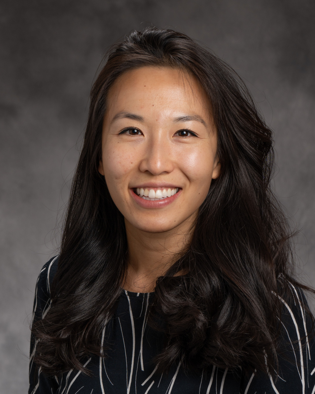Dr. Heidi           Hallam